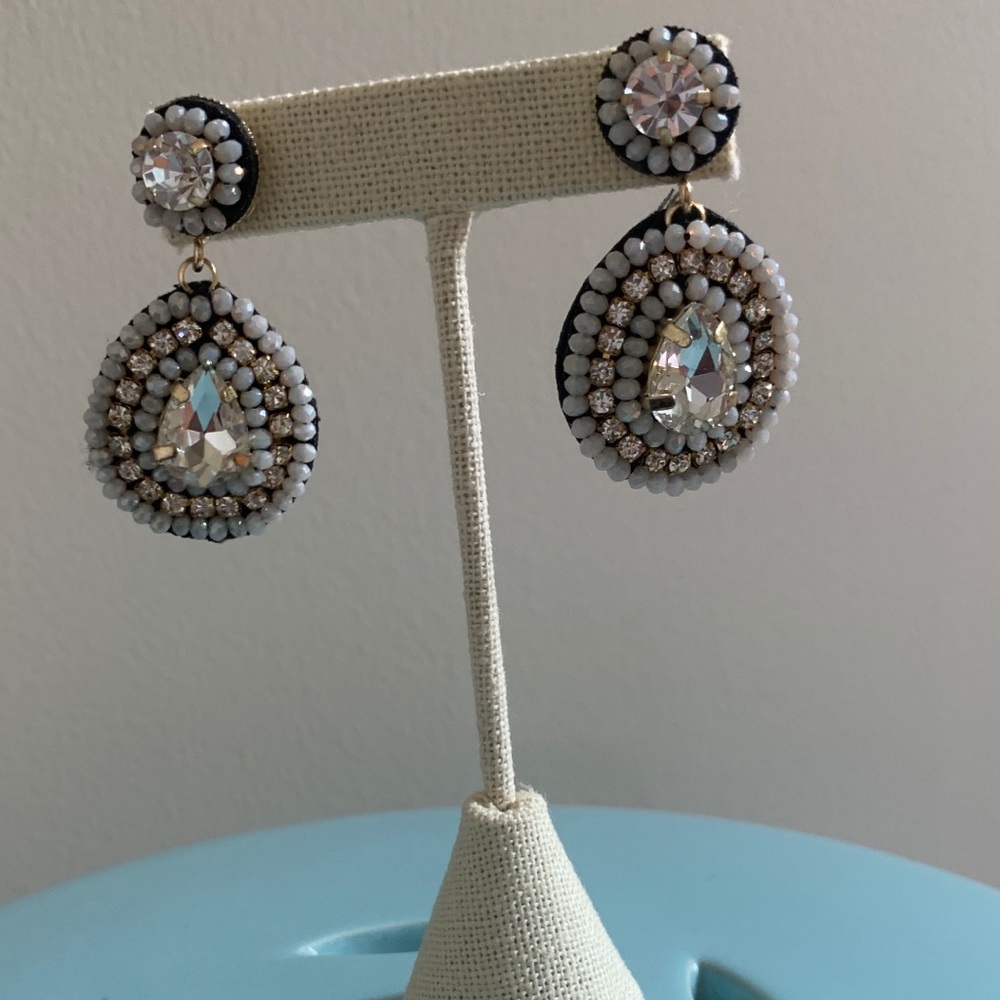 Rhinestone statement earring